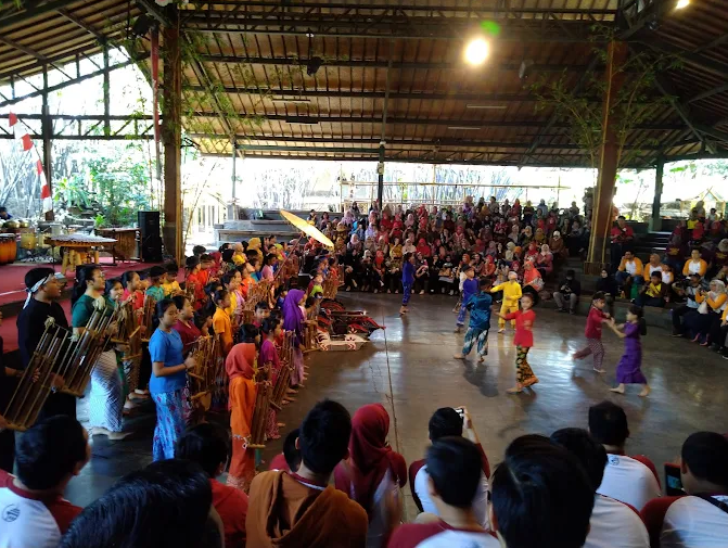saung angklung udjo